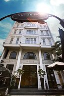 The Alcove Library Hotel