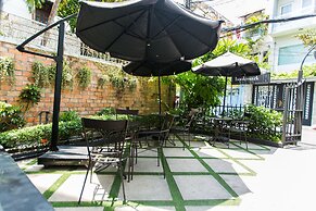 The Alcove Library Hotel