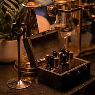 The Alcove Library Hotel