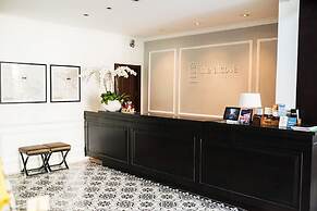 The Alcove Library Hotel