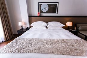 The Alcove Library Hotel