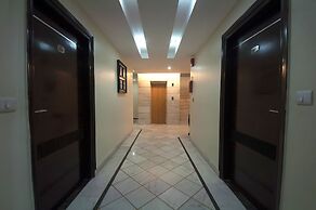 Hotel Metropolitan Karol Bagh