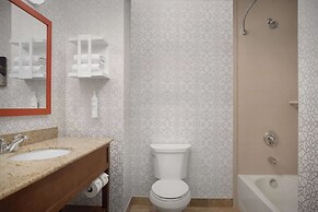 Hampton Inn & Suites Williston