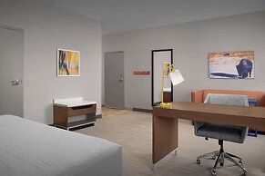 Hampton Inn & Suites Williston