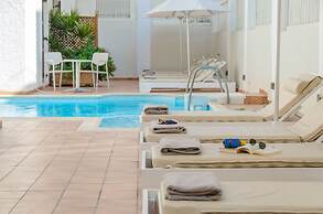 Aeolis Boutique Hotel