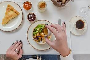 Aeolis Boutique Hotel