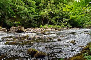 The Bridge of Cally Hotel