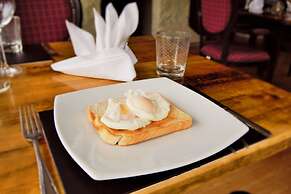 The Bridge of Cally Hotel