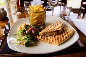 The Bridge of Cally Hotel