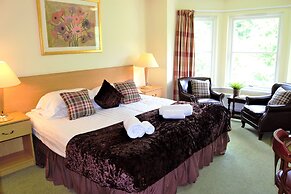 The Bridge of Cally Hotel