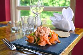 The Bridge of Cally Hotel