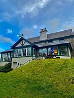 The Bridge of Cally Hotel