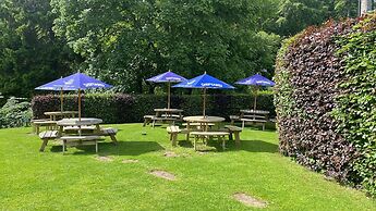 The Bridge of Cally Hotel