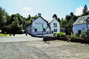 The Bridge of Cally Hotel