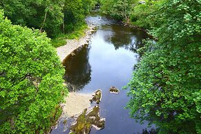 The Bridge of Cally Hotel