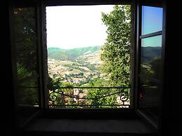 Castello di Cisterna