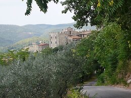 Castello di Cisterna