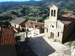 Castello di Cisterna