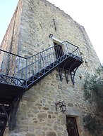 Castello di Cisterna