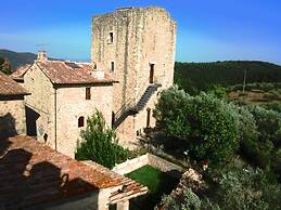 Castello di Cisterna