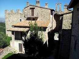 Castello di Cisterna