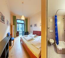 Hostel Mondpalast