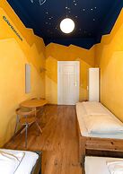 Hostel Mondpalast