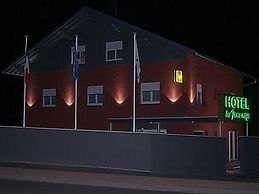 Hôtel Restaurant Au Perce Neige