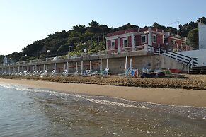 Albergo Residence Villa a Mare