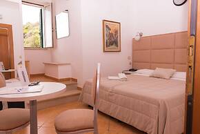 Albergo Residence Villa a Mare