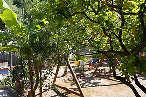 Albergo Residence Villa a Mare