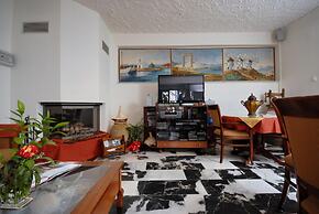 Barbouni Hotel & Studios