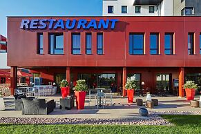 Kyriad Prestige Lyon Est - Saint Priest Eurexpo Hotel and Spa