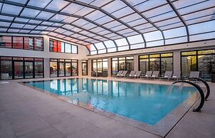 Kyriad Prestige Lyon Est - Saint Priest Eurexpo Hotel and Spa