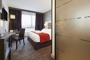 Kyriad Prestige Lyon Est - Saint Priest Eurexpo Hotel and Spa