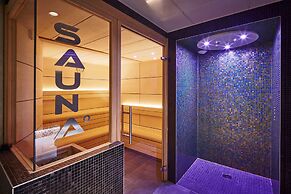 Kyriad Prestige Lyon Est - Saint Priest Eurexpo Hotel and Spa