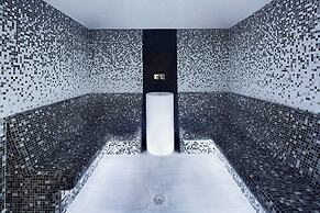 Kyriad Prestige Lyon Est - Saint Priest Eurexpo Hotel and Spa