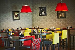 Kyriad Prestige Lyon Est - Saint Priest Eurexpo Hotel and Spa