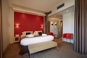 Kyriad Prestige Lyon Est - Saint Priest Eurexpo Hotel and Spa