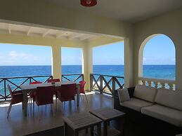 Scuba Lodge & Ocean Suites