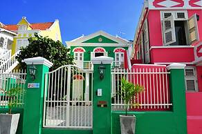 Scuba Lodge & Ocean Suites