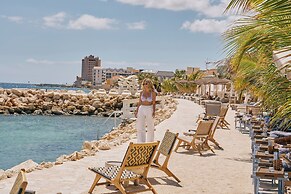 Scuba Lodge & Ocean Suites
