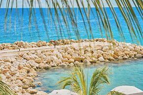 Scuba Lodge & Ocean Suites