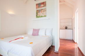 Scuba Lodge & Ocean Suites