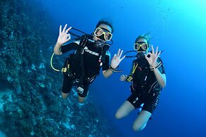 Scuba Lodge & Ocean Suites