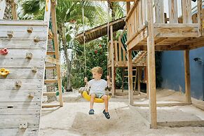 Scuba Lodge & Ocean Suites