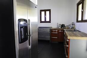 Scuba Lodge & Ocean Suites