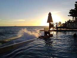 Scuba Lodge & Ocean Suites