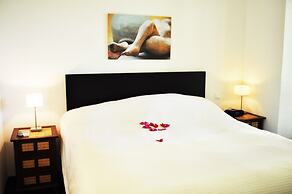 Scuba Lodge & Ocean Suites