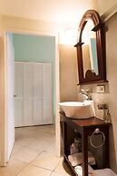 Scuba Lodge & Ocean Suites